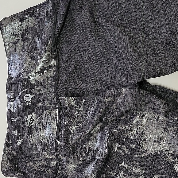 Lululemon Wunder Under Foil Leggings 28" - Picture 4 of 11